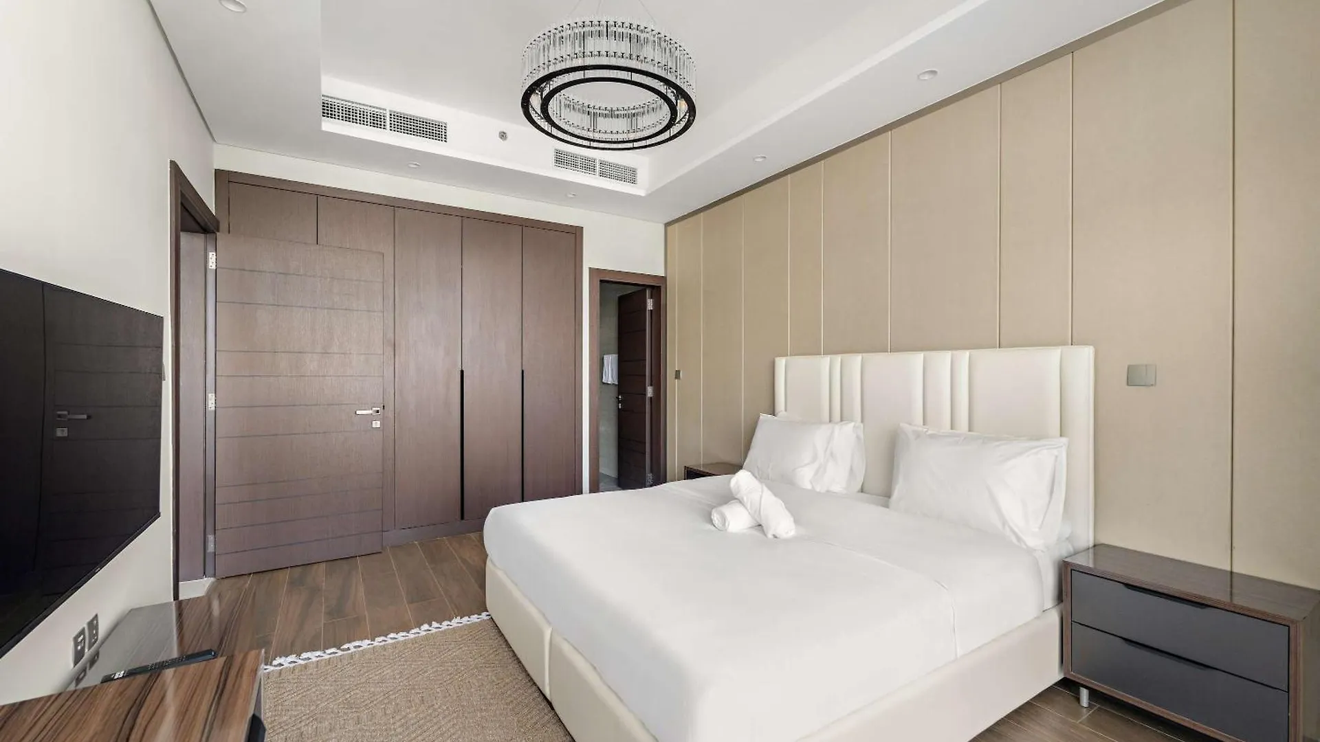 Luxury 1Bedroom In New Residence With Pool In Bbay Dubái Apartamento